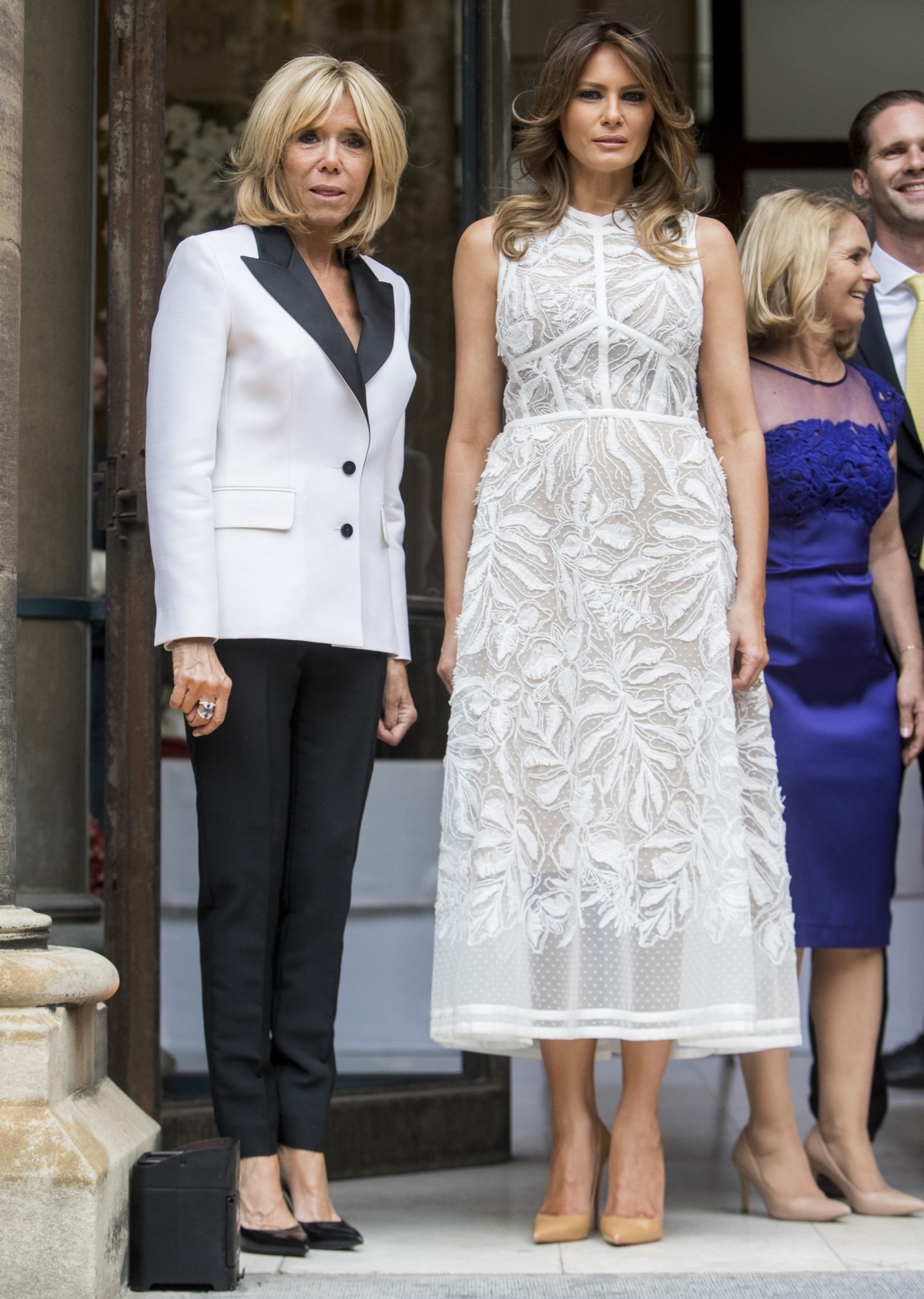 Brigitte Macron (vľavo) a prvá dáma USA Melania Trump 
