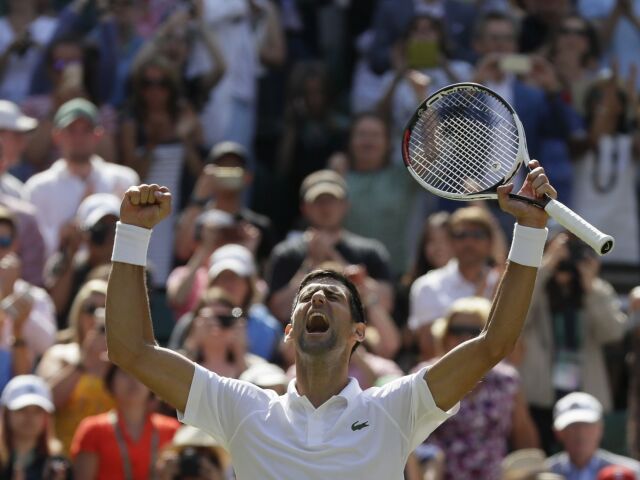 Británia Wimbledon Tenis 1/4 muži Djokovič