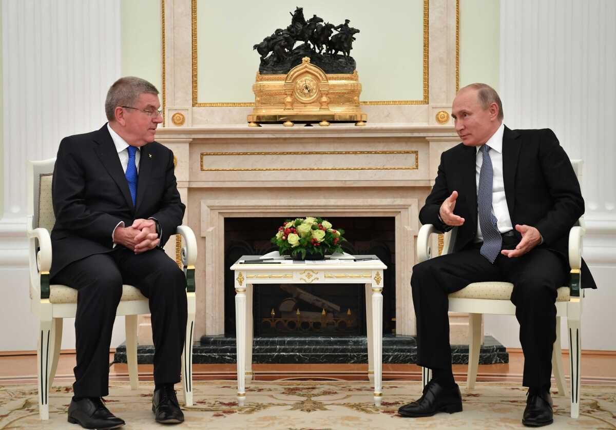 SOCCER-WORLDCUP/PUTIN-BACH