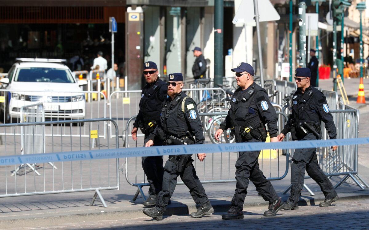 polícia, fínsko, helsinki, summit