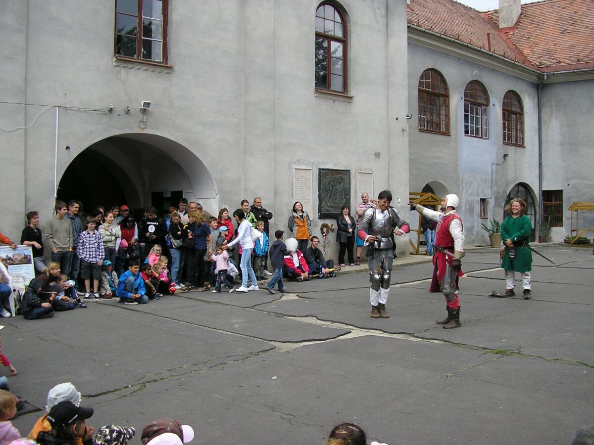 hrad Modrý kameň