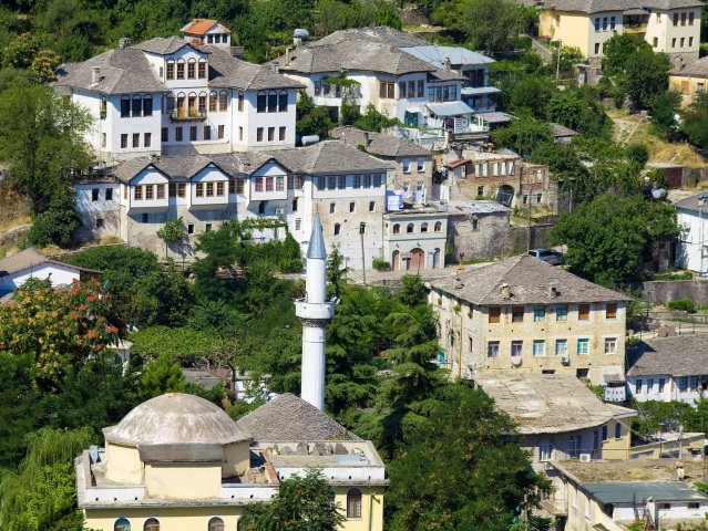 albansko