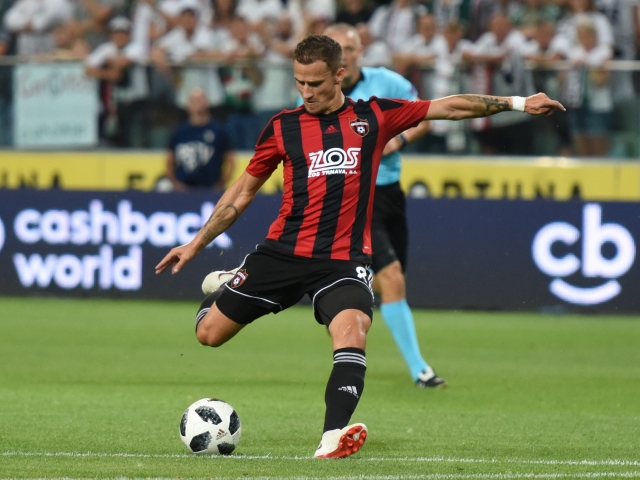 Poľsko SR Futbal LM 2. Legia Trnava