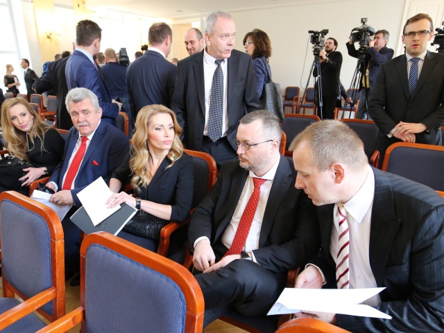 osvedcenie, poslanec, Pcolinska, Marcek, Kristufkova, Krajniak,