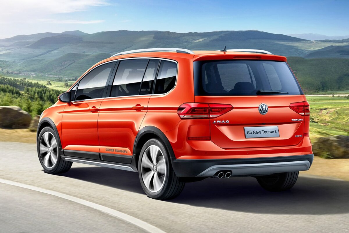 VW Cross Touran L - 2018