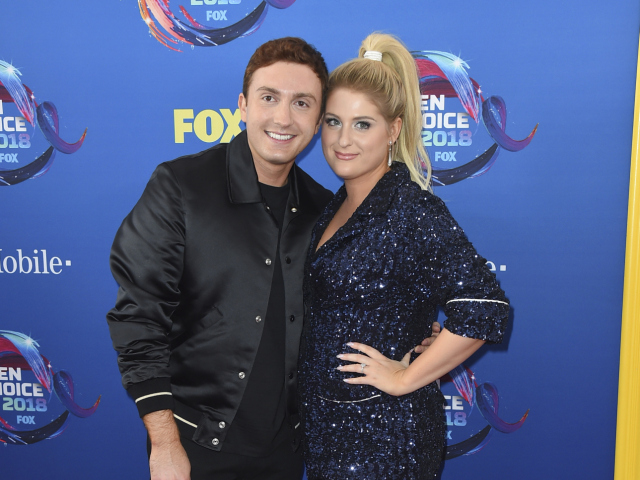Daryl Sabara a jeho snúbenica - speváčka Meghan Trainor.