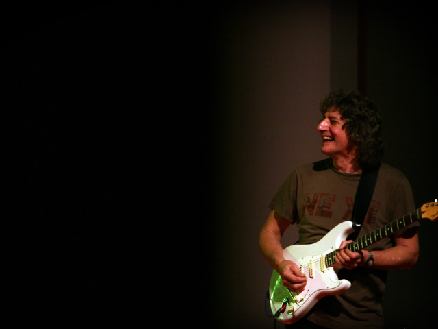 Gitarista František Griglák na archívnom zábere.