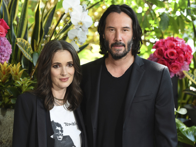 Winona Ryder a Keanu Reeves spoločne na predstavení filmu Cesta za láskou.