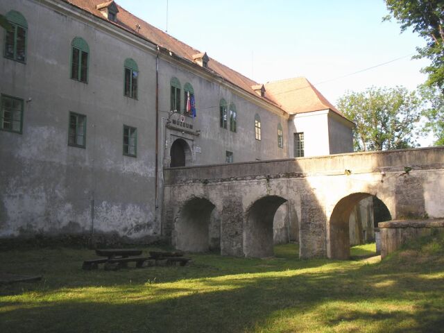 Modrý Kameň