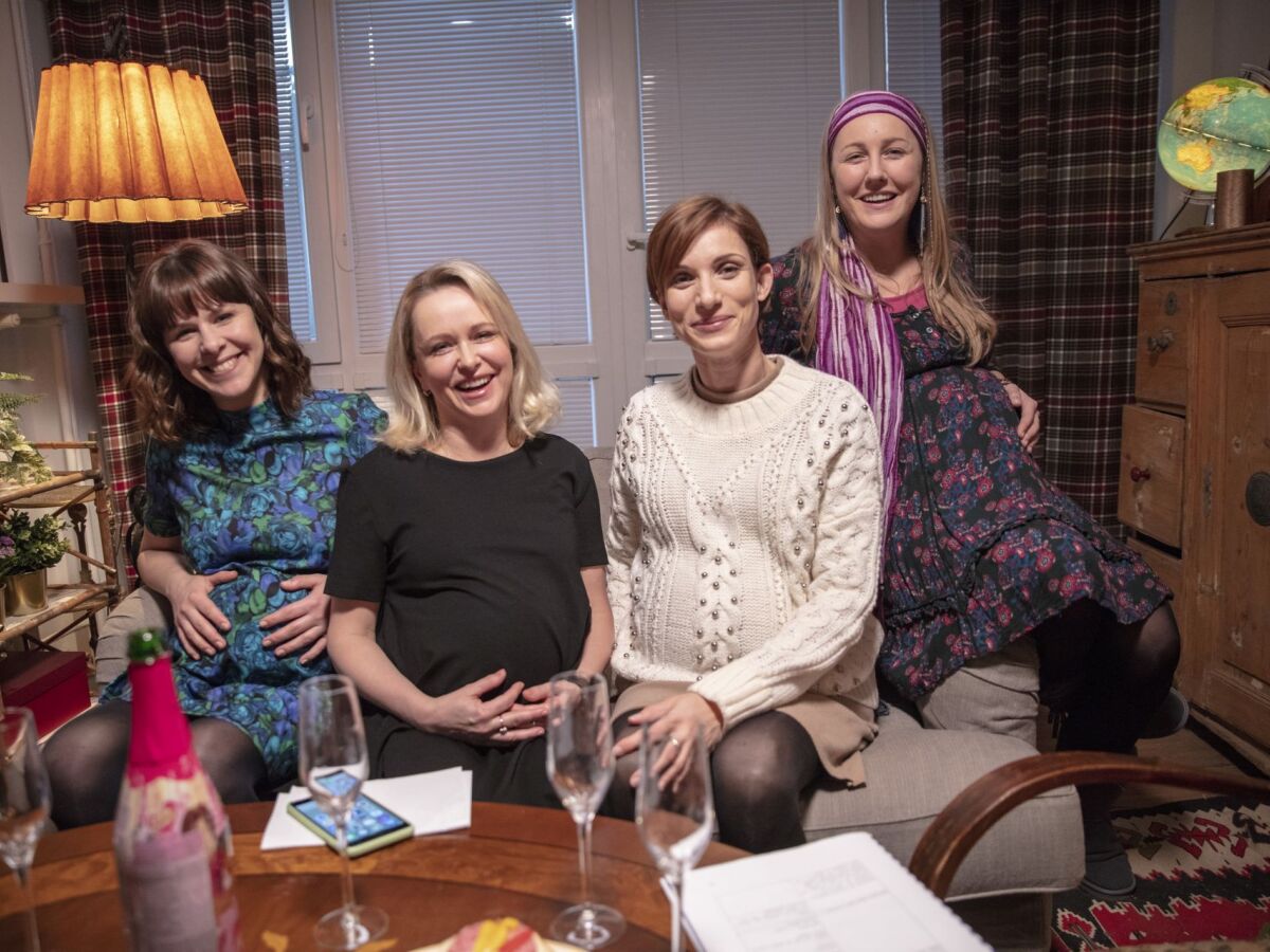 som mama, kristína farkašová, kristína tormová, daniela šencová, michaela čobejová, zuzana kanócz,
