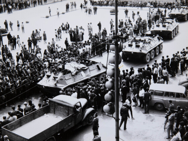 BB kolona, tanky, obrnené vozidlá, 1968, okupácia