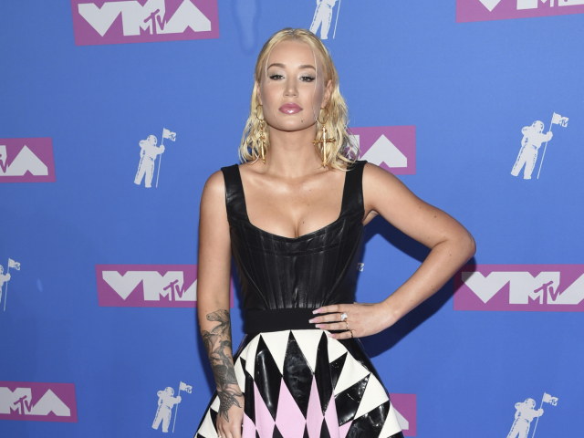 Raperka Iggy Azalea v kreácii Fausto Puglisi.