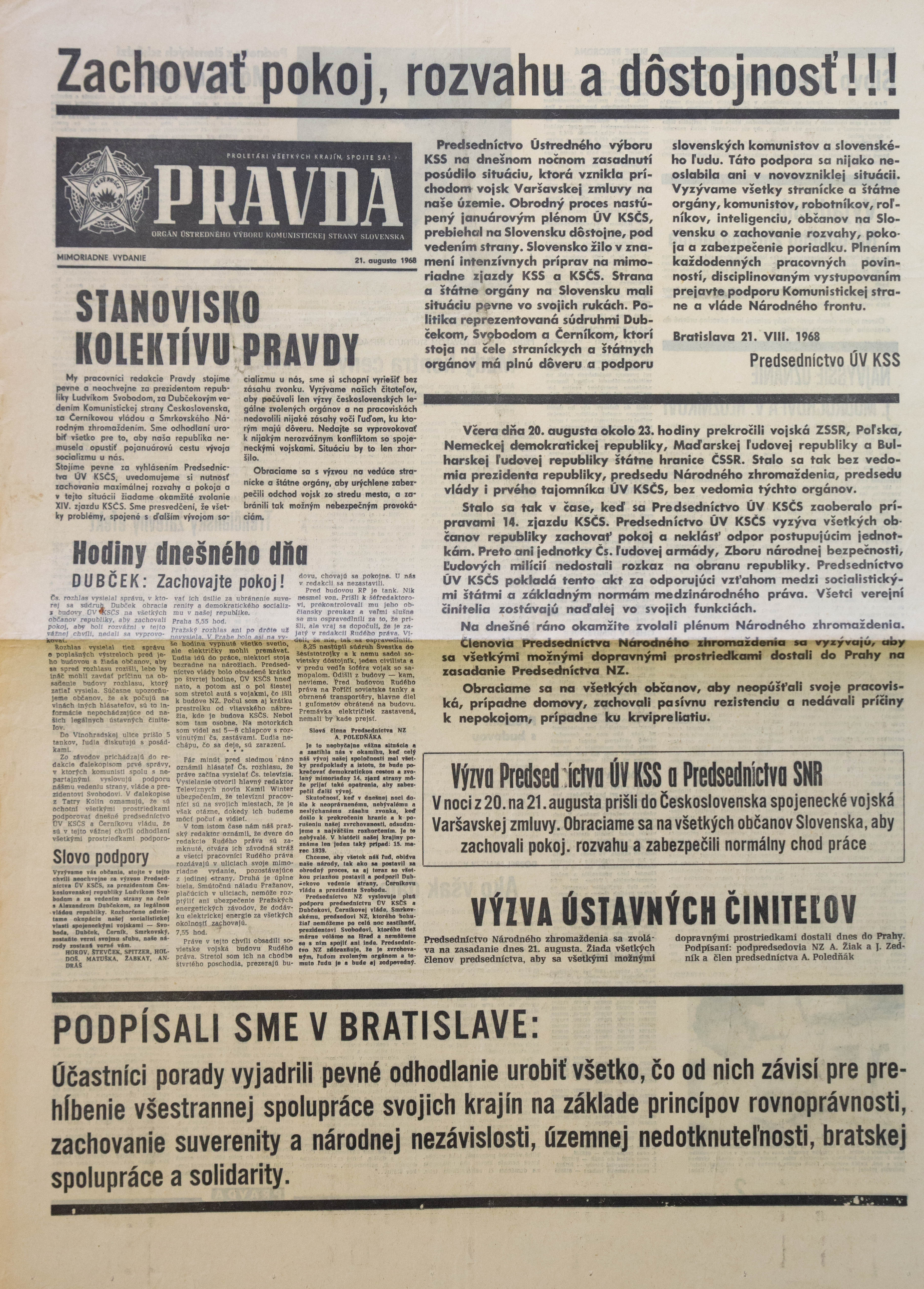 V augustových dňoch po okupácii vychádzali mimoriadne vydania novín, ľudia vtedy dychtili po informáciách.