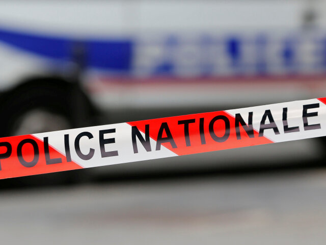 francúzsko, polícia, útok, páska,