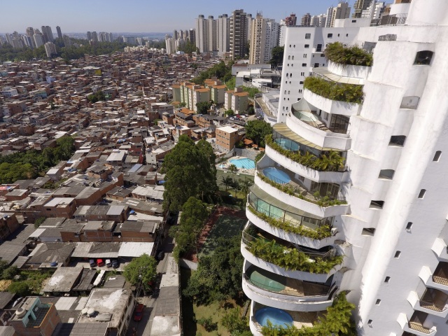 brazília, São Paulo, slum Paraisópolis,