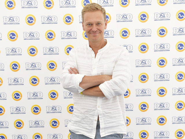 Moderátor Martin Nikodým. 