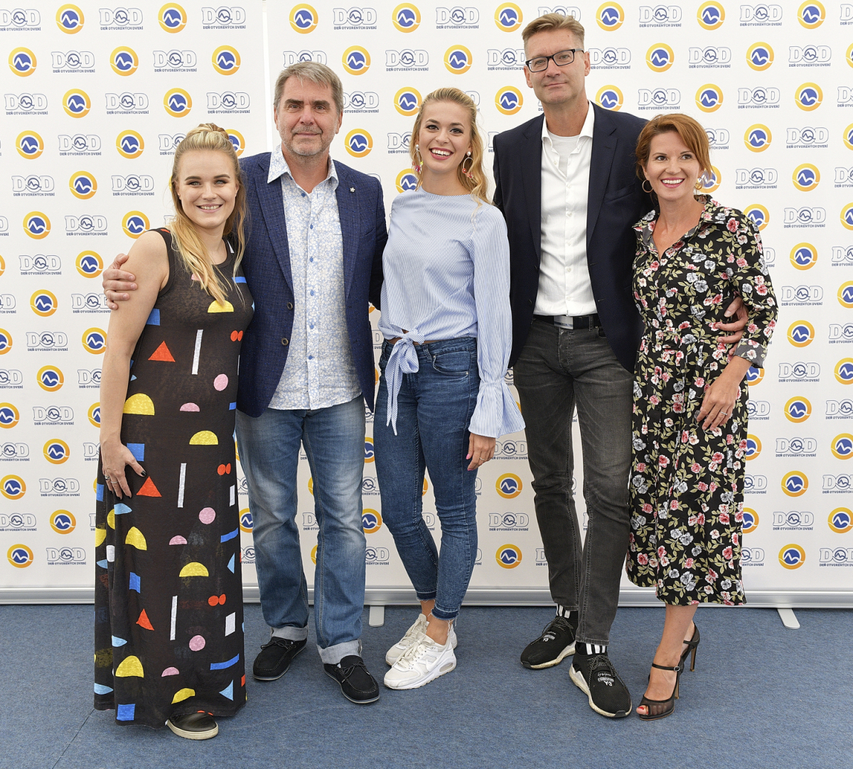 Kristína Pírová, Peter Marcin, Dominika Richterová, Andy Kraus a Viki Ráková.