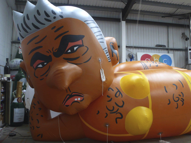 sadiq khan, balón, londýn