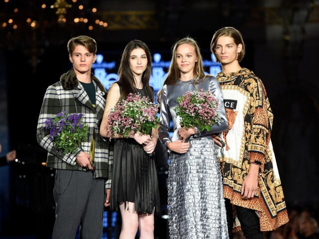 Víťazi modelingovej súťaže Schwarzkopf Elite Model Look 2018 - zľava: Martin Burian (20), Jasmína Simová (14), Marie Sýkorová (15) a Jakub Janírek (18).