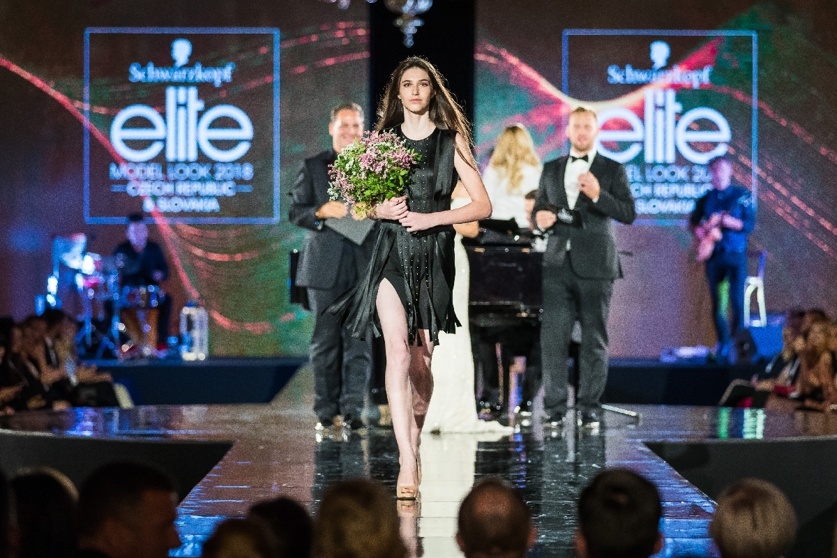 Jasmína Simová