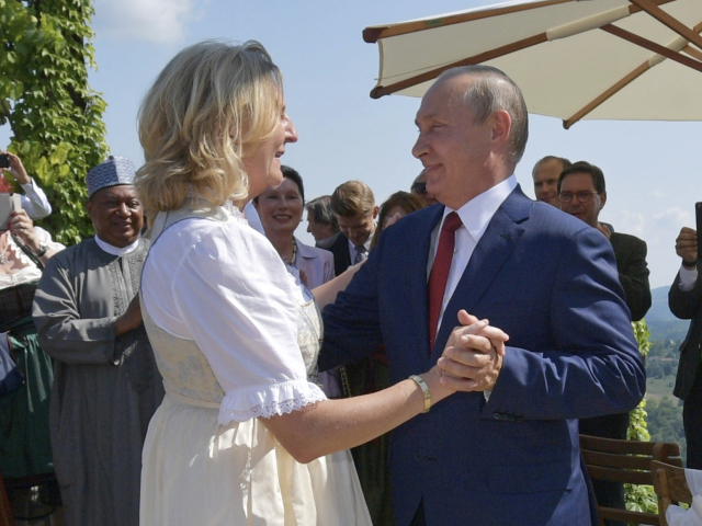 Kneisslová, svadba, Putin