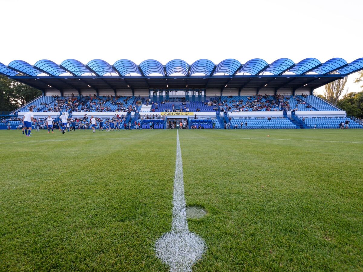 SR Futbal FC Nitra štadión nový otvorenie Slavia NRX