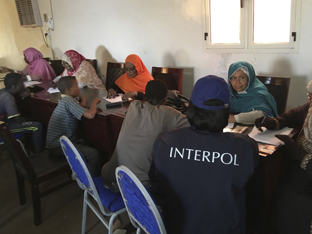 Interpol Sudán obchod s ľuďmi
