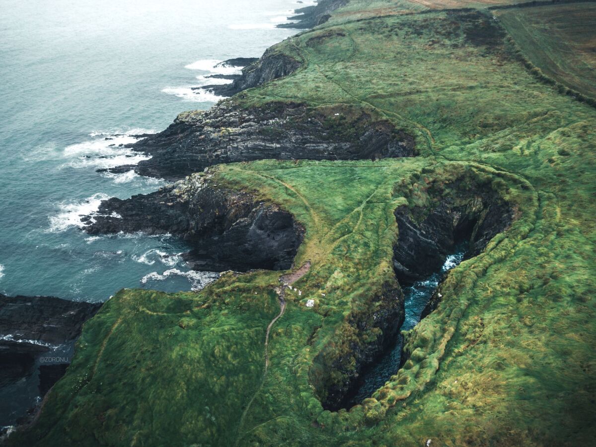 Írsko, Dundeady Island, útesy, more