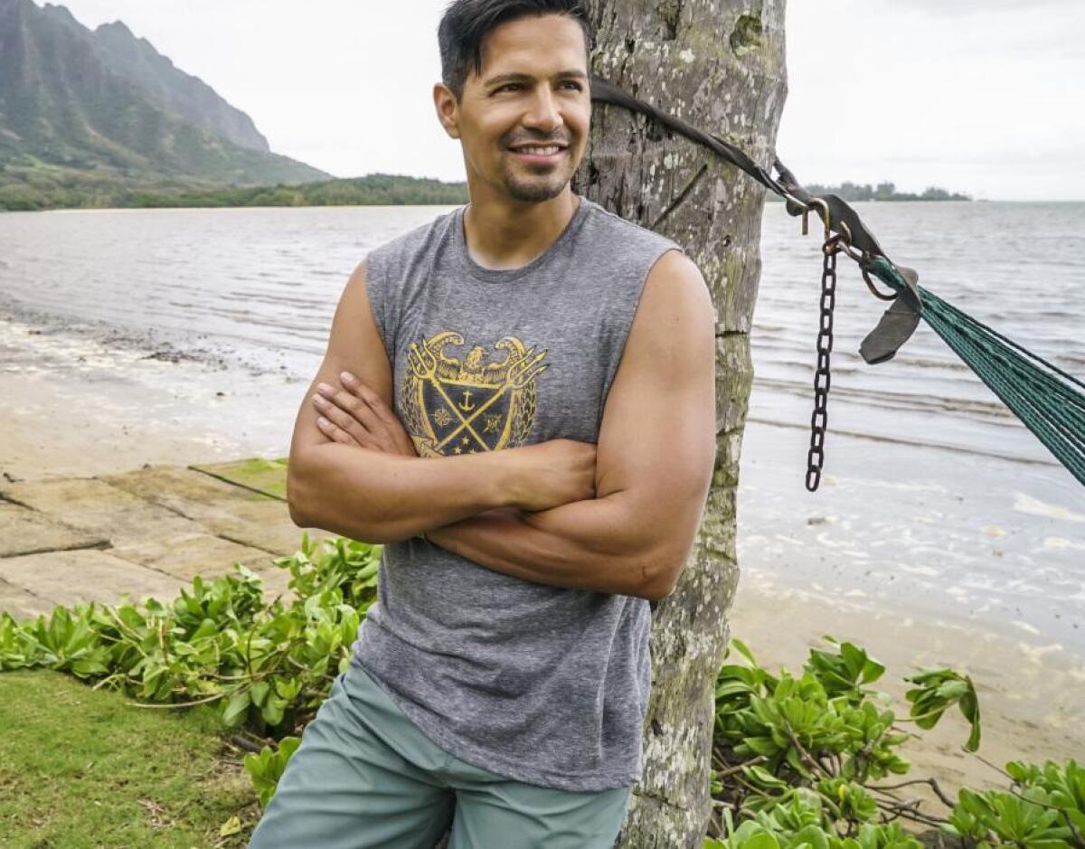 magnum, jay hernandez,