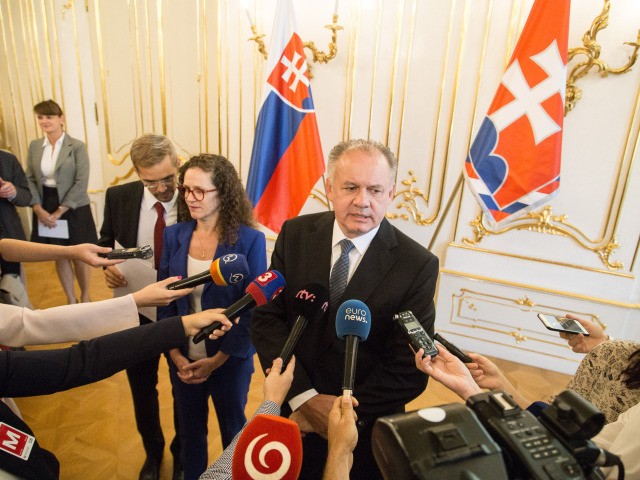 kiska, Prijatie europoslancov