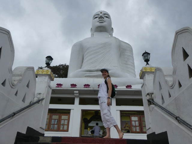 obrovsky Budha nad mestom Kandy