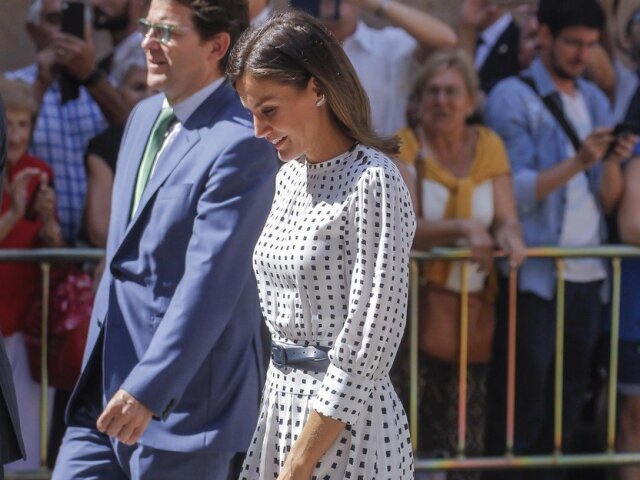 Kráľovná Letizia navštívila univerzitu Salamanca v Salamance. 