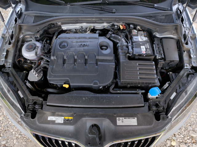 Škoda Superb Combi L&K
