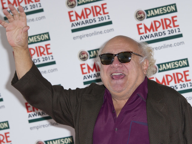 Herec Danny DeVito na archívnom zábere.