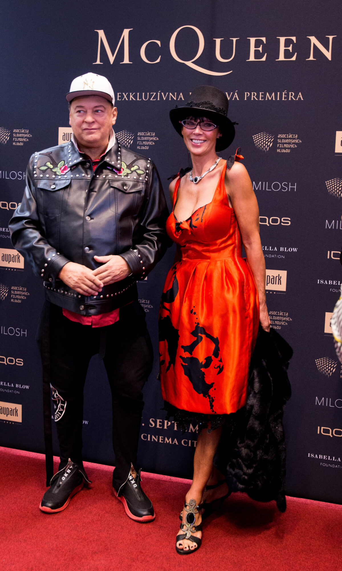 Dizajnérka Rebeka Deák Justh (vpravo) a Peter Justin Topoľský. 