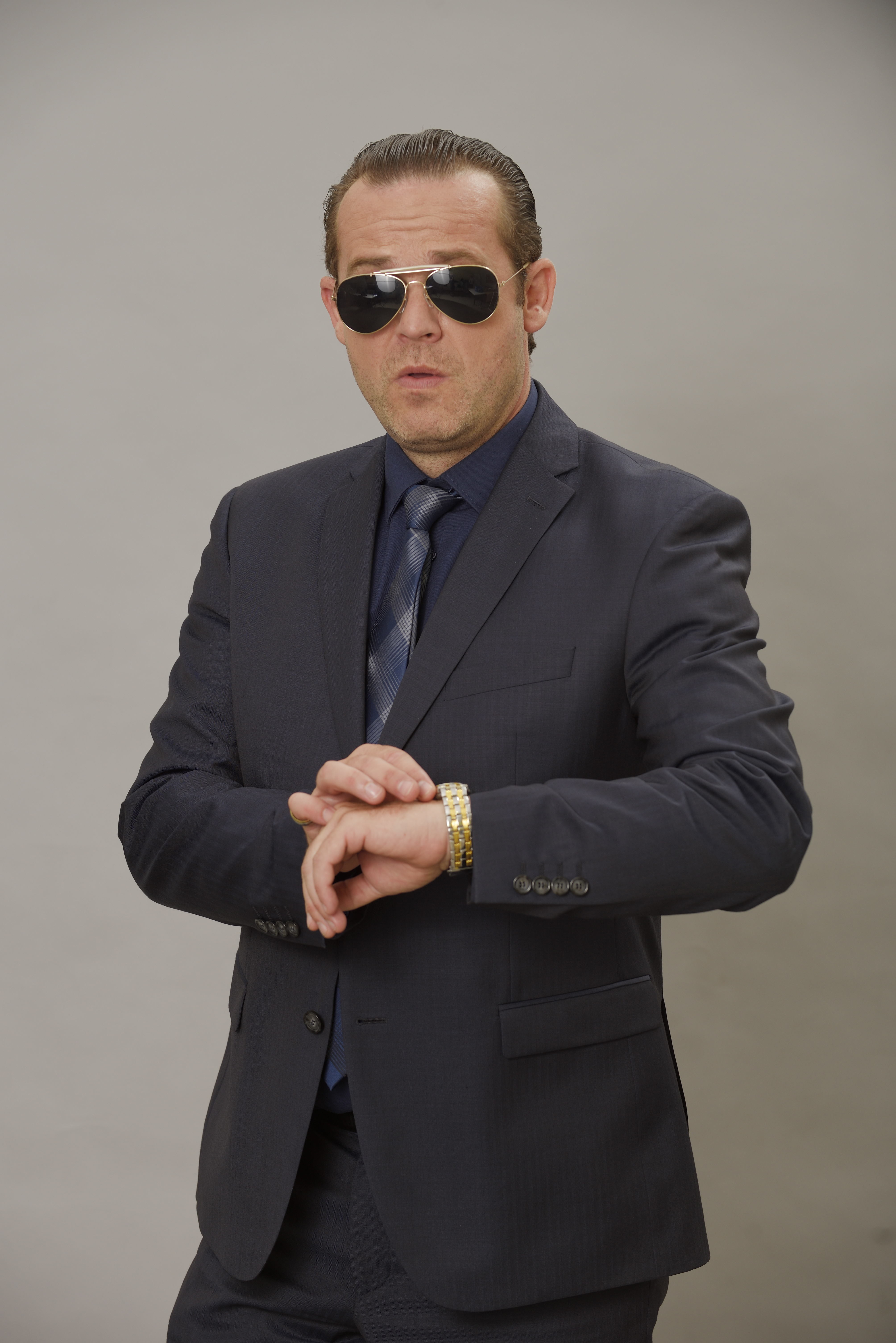 Minister vnútra Tuzex - herec Marián Miezga.