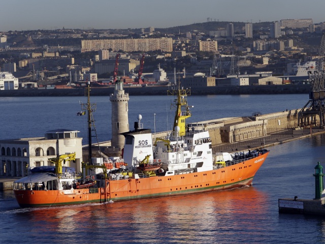 aquarius, loď, more, plavidlo, marseille, prístav