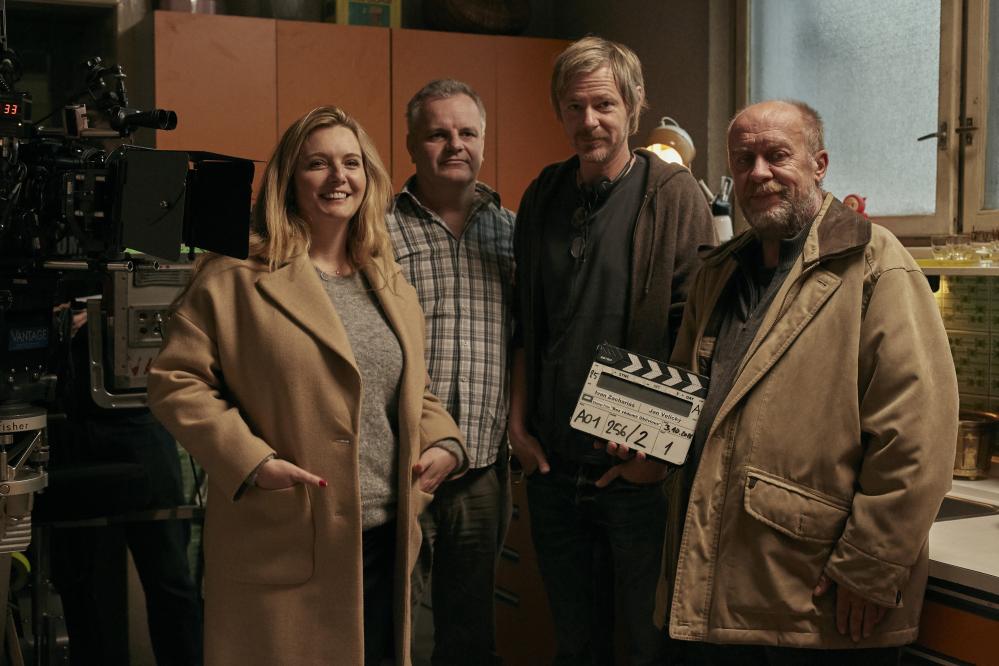 Zľava: Producentka HBO Europe Tereza Polachová, kameraman Jan Velický, režisér Ivan Zachariáš a producent Etamp Film Jan Bílek.