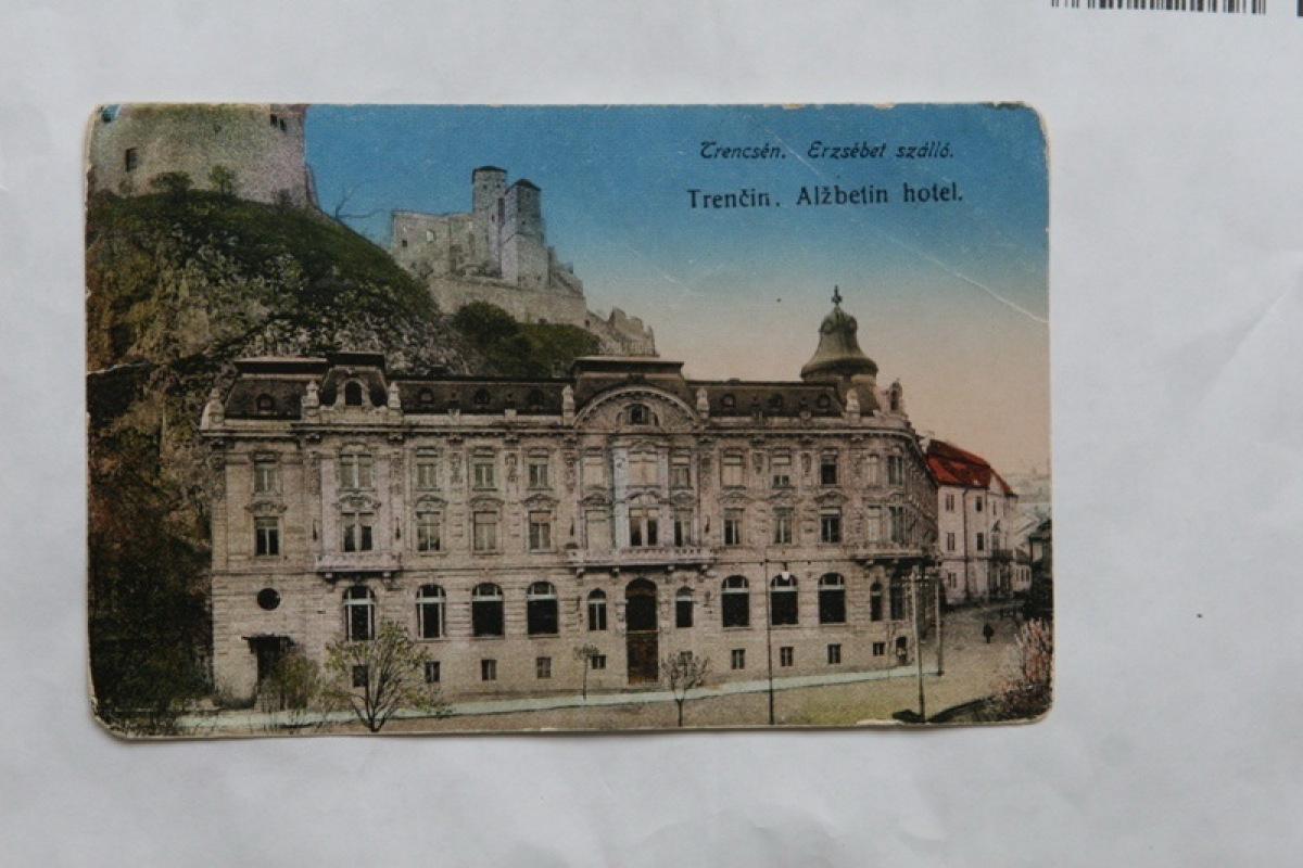 08elizabeth25-archiv