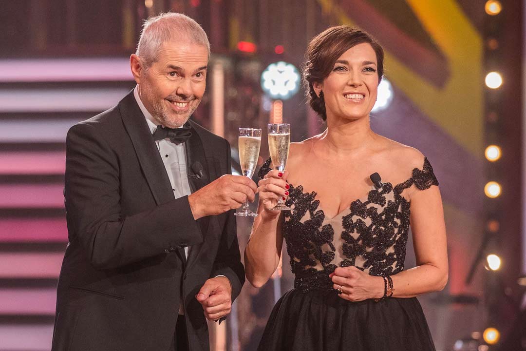 Tereza Kostková a Marek Eben ako moderátori StarDance.