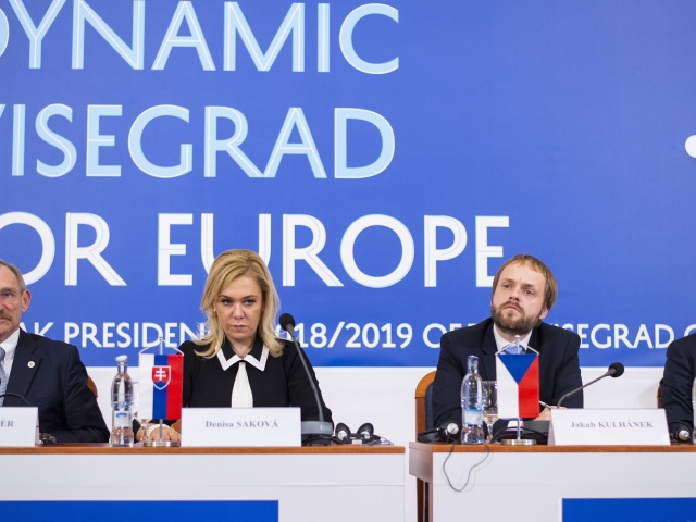 V4, Sándor Pintér, Denisa Saková, Jakub Kulhánek, Krzysztof Strzalka