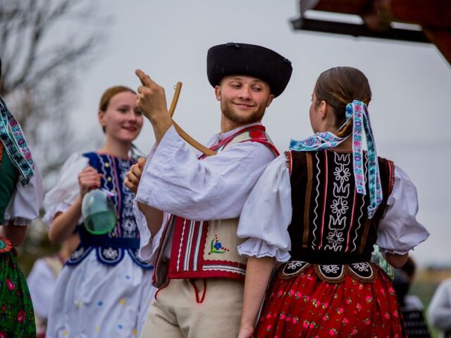pastieri, folklór