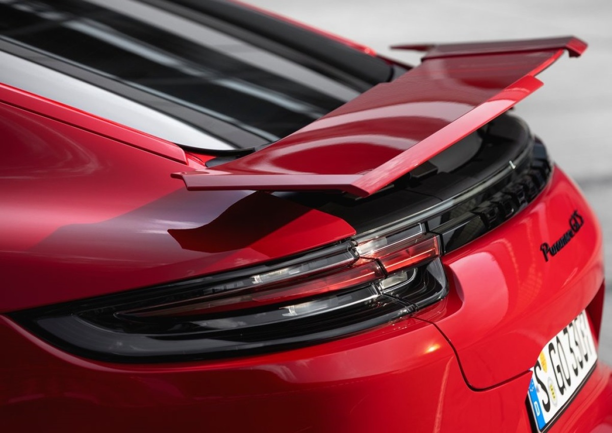 Porsche-Panamera GTS-2019-1024-11