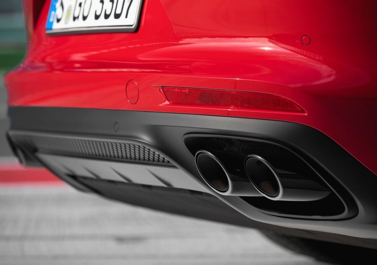 Porsche-Panamera GTS-2019-1024-13