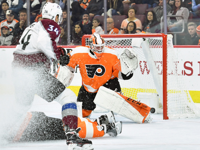 Brian Elliott, Carl Soderberg