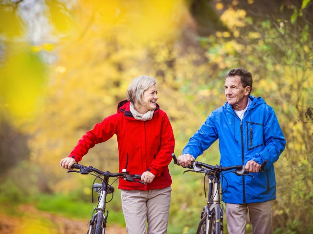 Seniori bicykel mensi