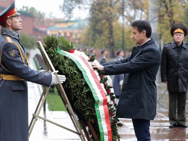 Rusko Taliansko sankcie EÚ Conte Moskva veniec hrob vojak