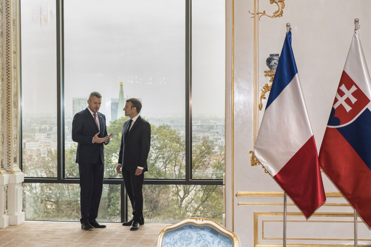 SR Francúzsko návšteva Macron BAX