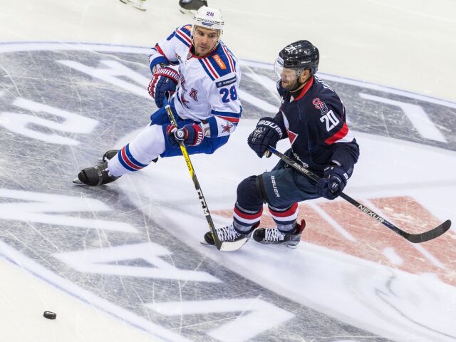HOKEJ-KHL: Bratislava - Petrohrad Slovan SKA
