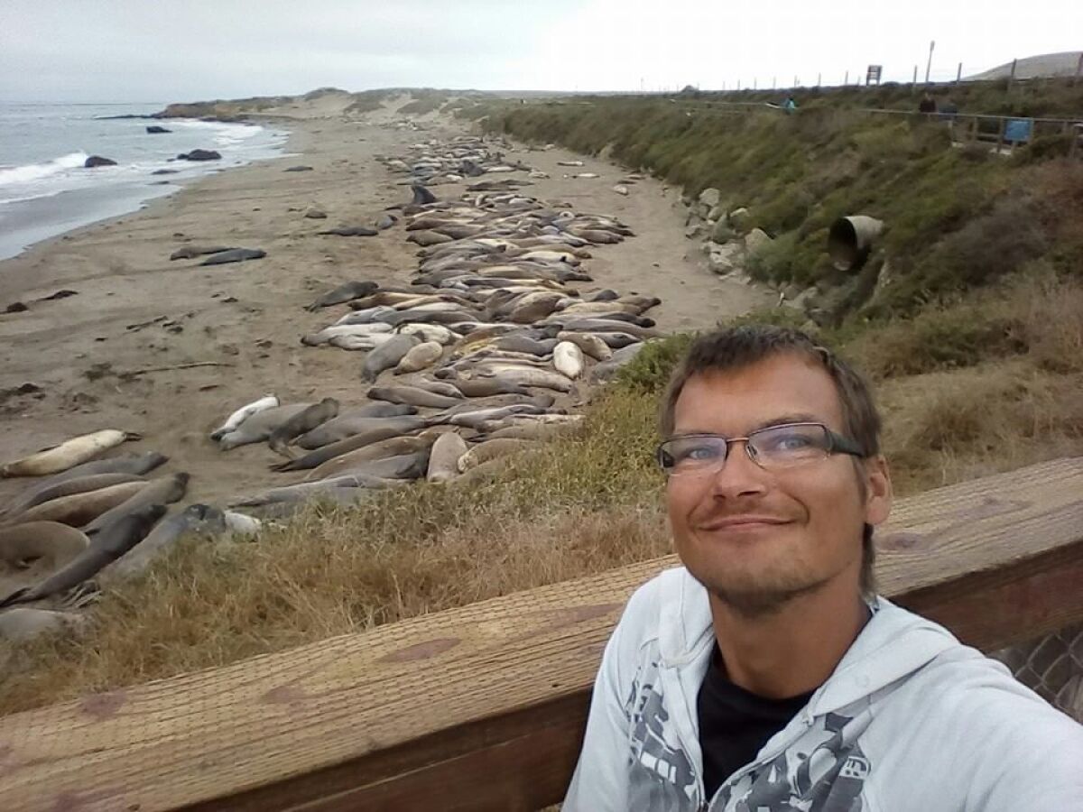 Jaroslav Staník, Stopom okolo sveta s filmom